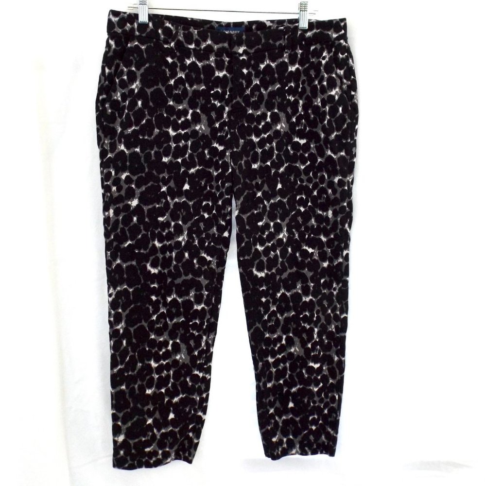 Old Navy Cropped Pants, Black Leopard Pattern, Size 12, Excellent Condition